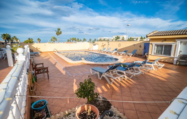 Resale - Villa - Torrevieja - LOS BALCONES - LOS ALTOS