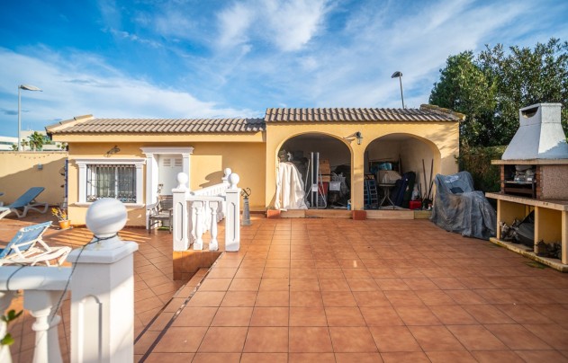 Resale - Villa - Torrevieja - LOS BALCONES - LOS ALTOS