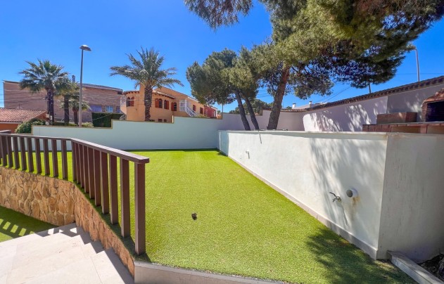Resale - Villa - Torrevieja - Los Balcones