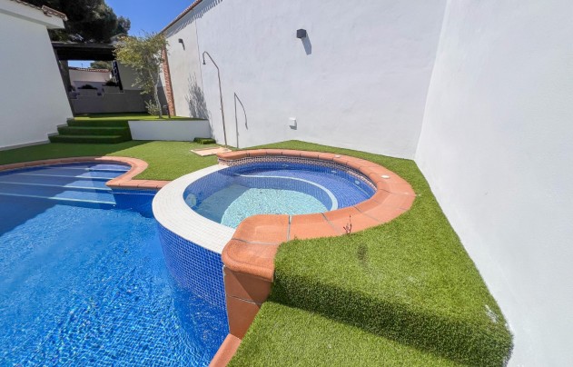 Resale - Villa - Torrevieja - Los Balcones