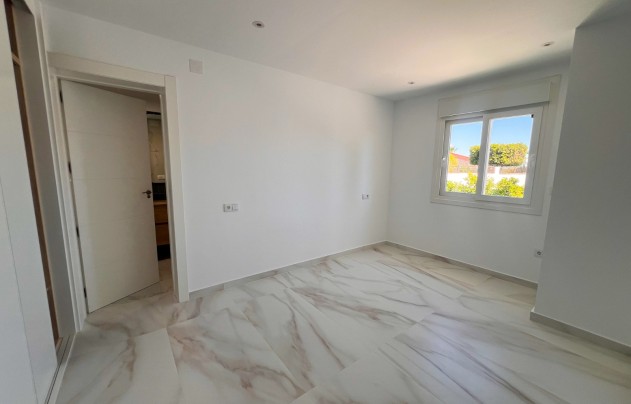 Resale - Villa - Torrevieja - Los Balcones