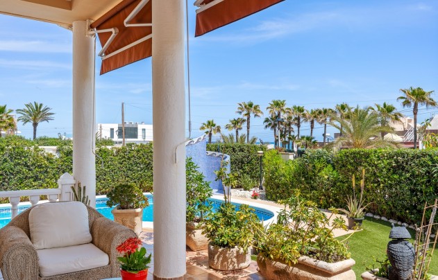 Resale - Villa - Torrevieja - La Mata