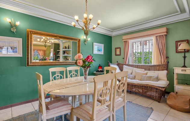 Resale - Villa - Torrevieja - La Mata