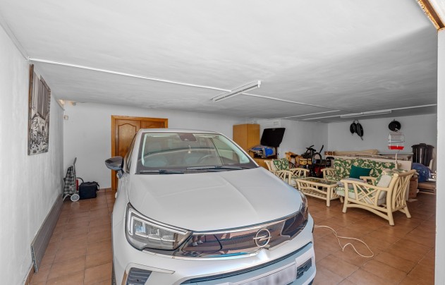 Resale - Villa - Torrevieja - La Mata