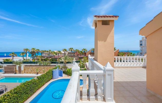 Resale - Villa - Torrevieja - La Mata