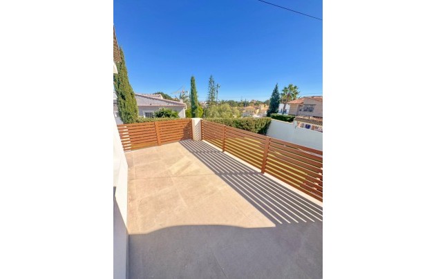 Resale - Villa - Torrevieja - Los Balcones