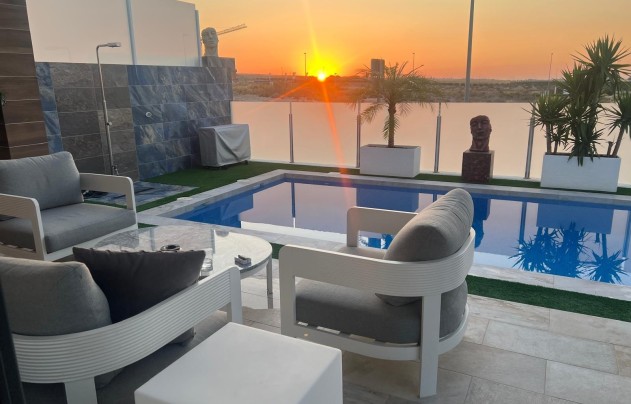 Resale - Villa - Orihuela - Entre Naranjos Vistabella Golf