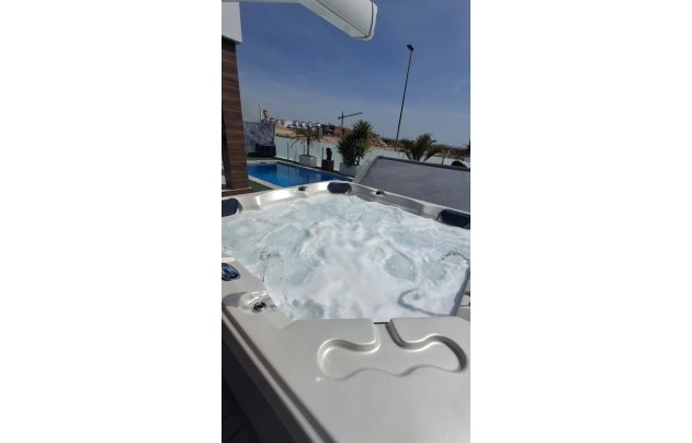 Resale - Villa - Orihuela - Entre Naranjos Vistabella Golf