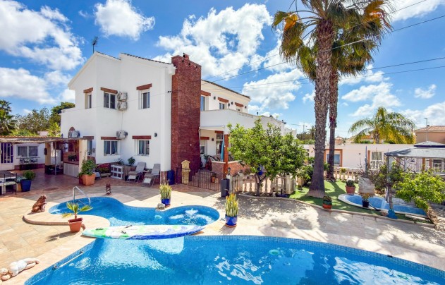 Resale - Villa - Ciudad Quesada