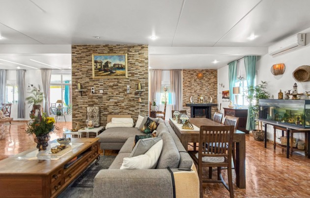 Resale - Villa - Ciudad Quesada