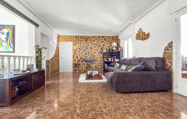Resale - Villa - Ciudad Quesada