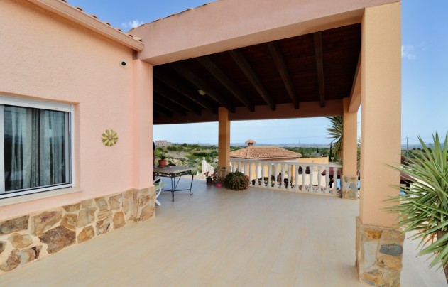 Resale - Villa - Albatera