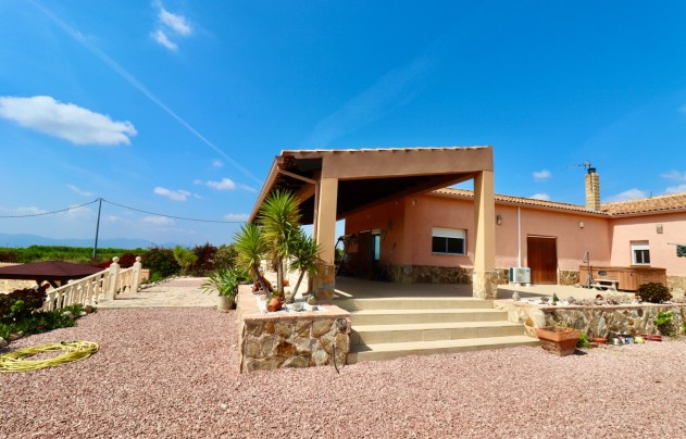 Resale - Villa - Albatera