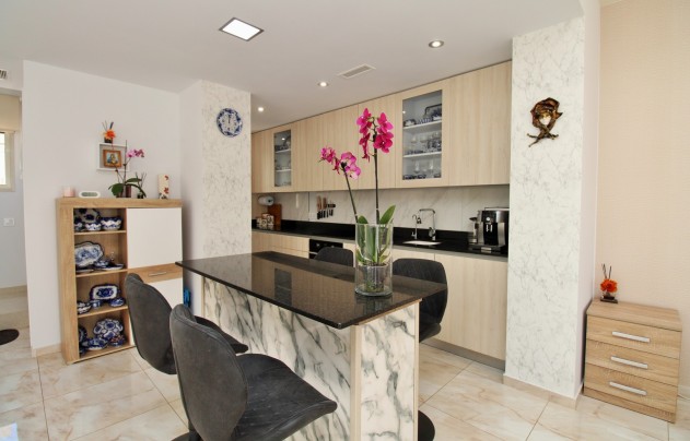 Resale - Villa - Villamartín