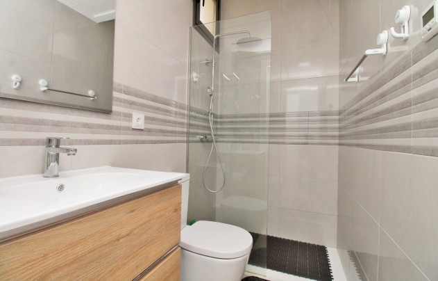 Resale - Villa - Villamartín