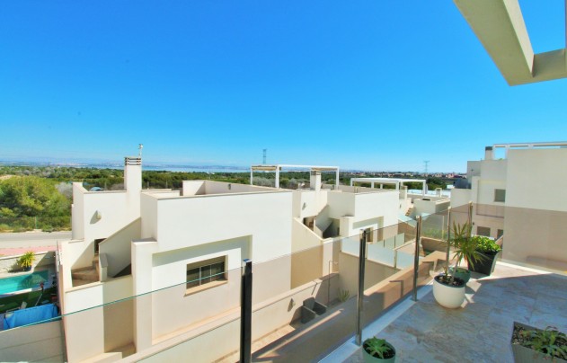 Resale - Villa - Villamartín