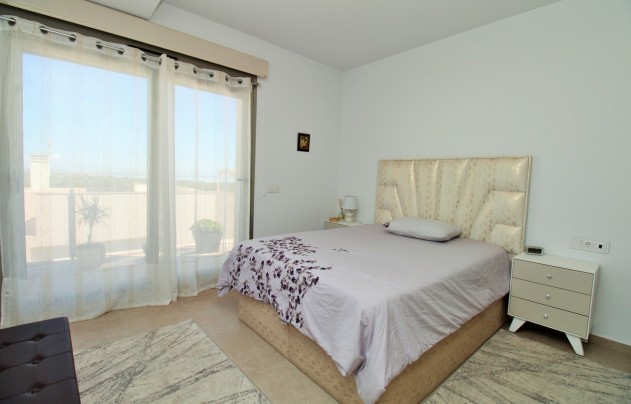 Resale - Villa - Villamartín