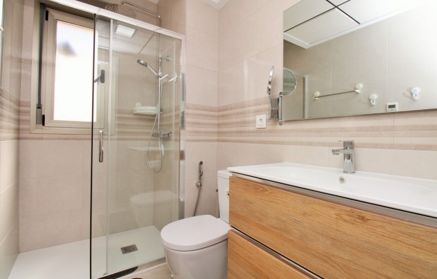 Resale - Villa - Villamartín