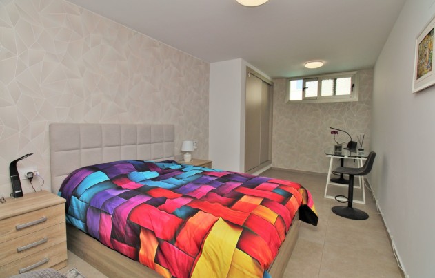 Resale - Villa - Villamartín