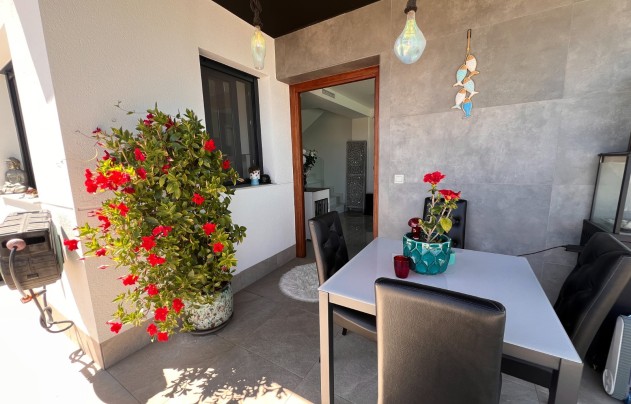 Herverkoop - Villa - Torrevieja - Los Balcones