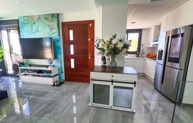 Herverkoop - Villa - Torrevieja - Los Balcones