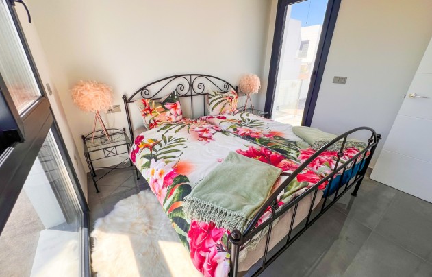 Herverkoop - Villa - Torrevieja - Los Balcones