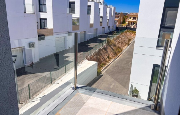 Herverkoop - Villa - Torrevieja - Los Balcones
