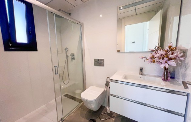 Herverkoop - Villa - Torrevieja - Los Balcones