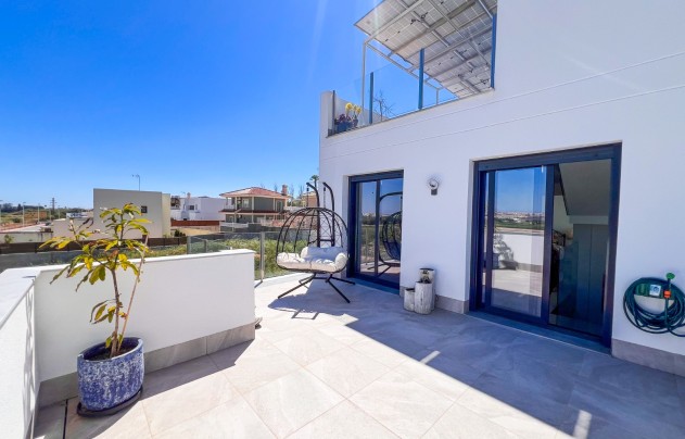 Herverkoop - Villa - Torrevieja - Los Balcones