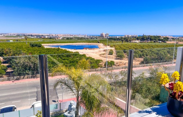 Herverkoop - Villa - Torrevieja - Los Balcones