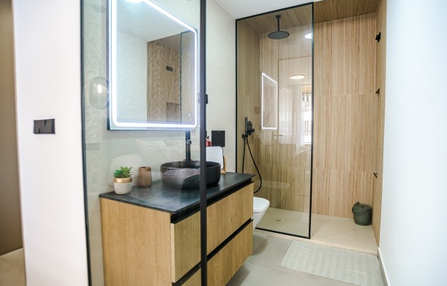 Herverkoop - Apartment - Torrevieja - Acequion