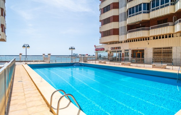 Herverkoop - Apartment - Torrevieja - Acequion