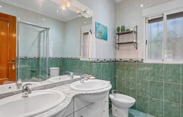 Reventa - Villa - Catral