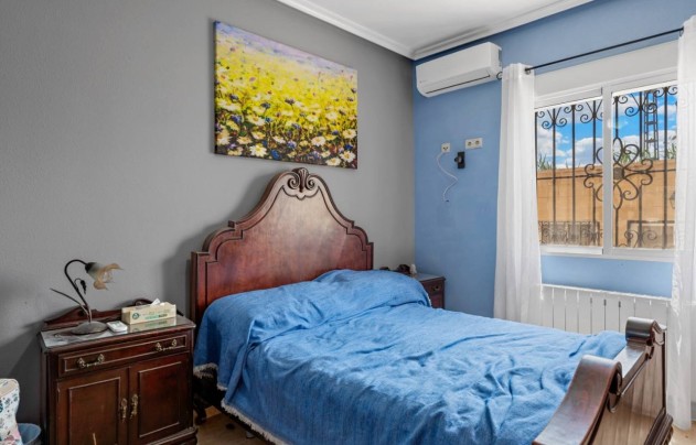 Reventa - Villa - Catral