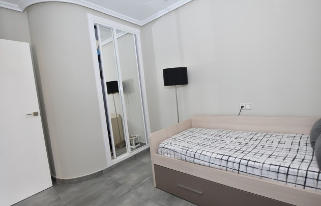 Revente - Villa - Orihuela Costa - Los Dolses