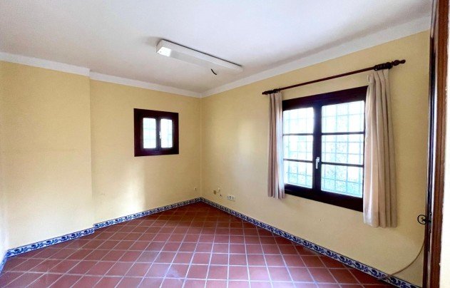 Reventa - Commercial - Torrevieja - Playa Los Locos