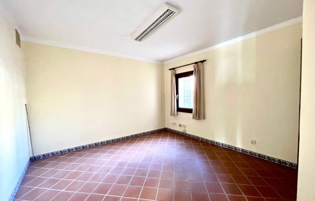 Reventa - Commercial - Torrevieja - Playa Los Locos