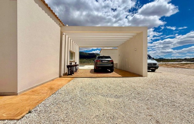 Resale - Villa - Salinas