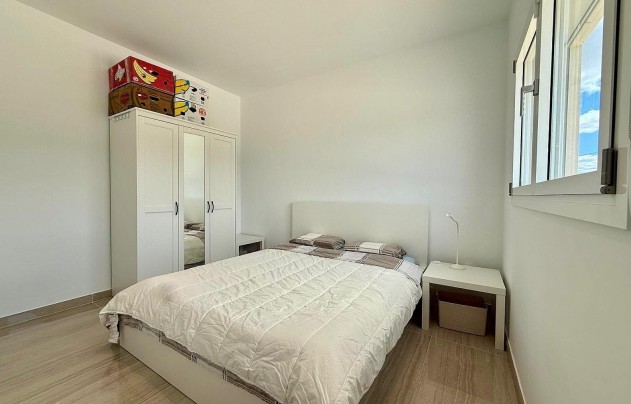 Resale - Villa - Salinas
