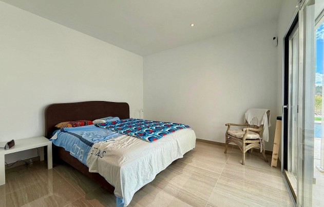 Resale - Villa - Salinas