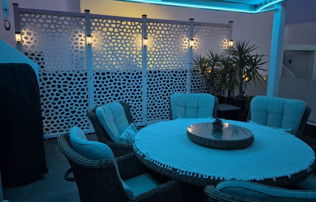 Reventa - Villa - Los Montesinos - La Herrada