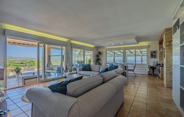 Reventa - Villa - San Miguel de Salinas - Torremendo