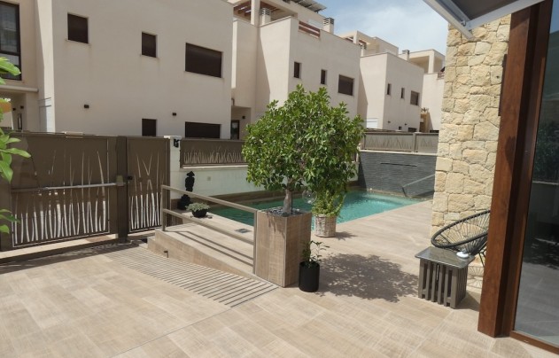 Revente - Villa - Ciudad Quesada