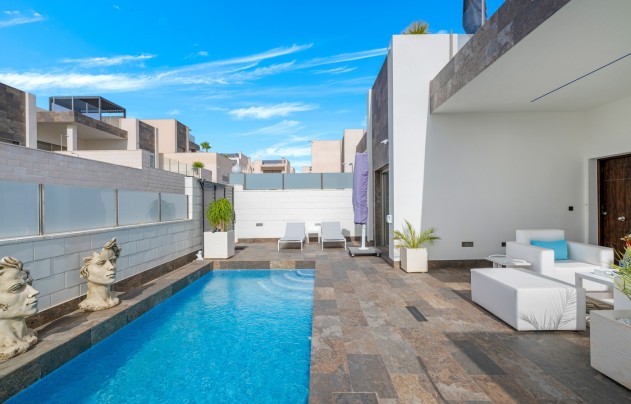 Herverkoop - Villa - Orihuela Costa - Villamartín