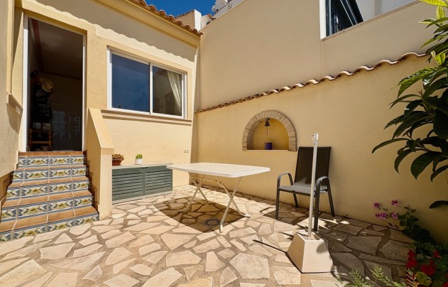 Resale - Villa - Orihuela Costa - Villamartín