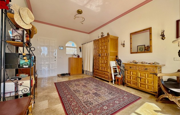 Resale - Villa - Orihuela Costa - Villamartín