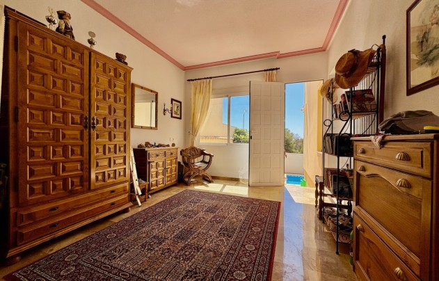 Resale - Villa - Orihuela Costa - Villamartín