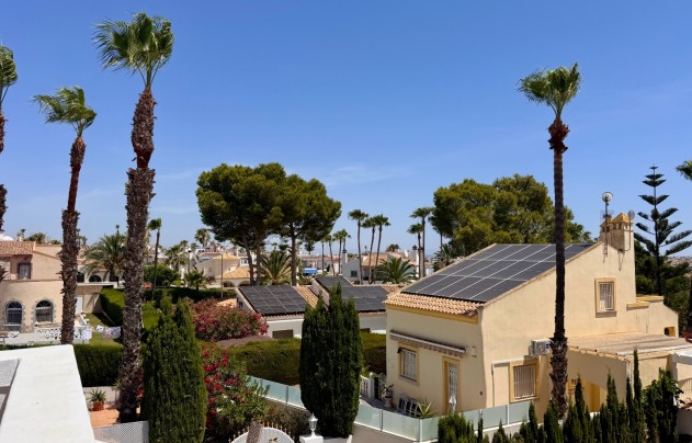 Reventa - Villa - Villamartín