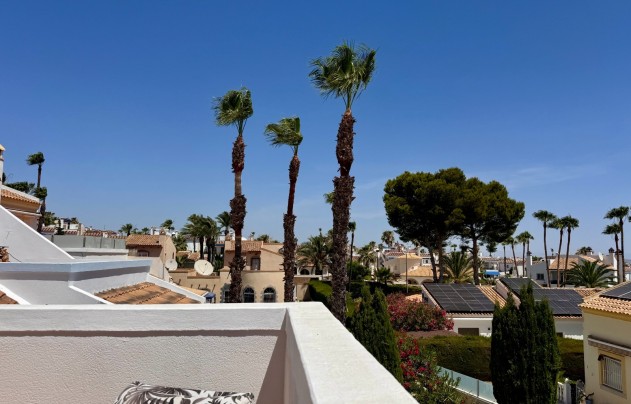 Reventa - Villa - Villamartín