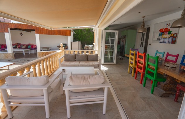Resale - Villa - Las Heredades - Heredades